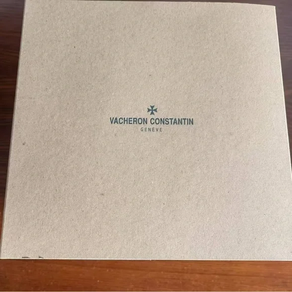Vacheron Constantin Overseas 1205V/100A-B590 Brand New in box! 2 extra straps - Picture 13 of 14
